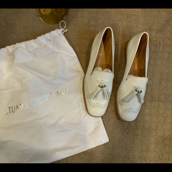 NWOT Stuart Weitzman white leather loafers.